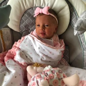 Meet your Posher, Lori